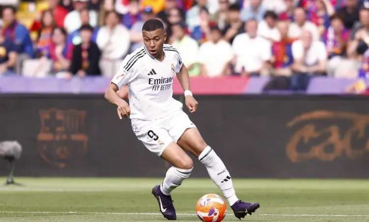 28-8!巴黎狂飙168天:连虐西甲2豪门英超4强,冲击6冠王