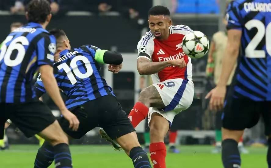 国米门将引援瞄准新目标!21岁法甲妖星入视野,蓝黑防线未来稳了?